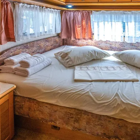 Sarakina Caravans By The Sea Camping Elaiokhorion