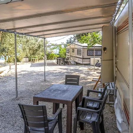 Sarakina Caravans By The Sea *