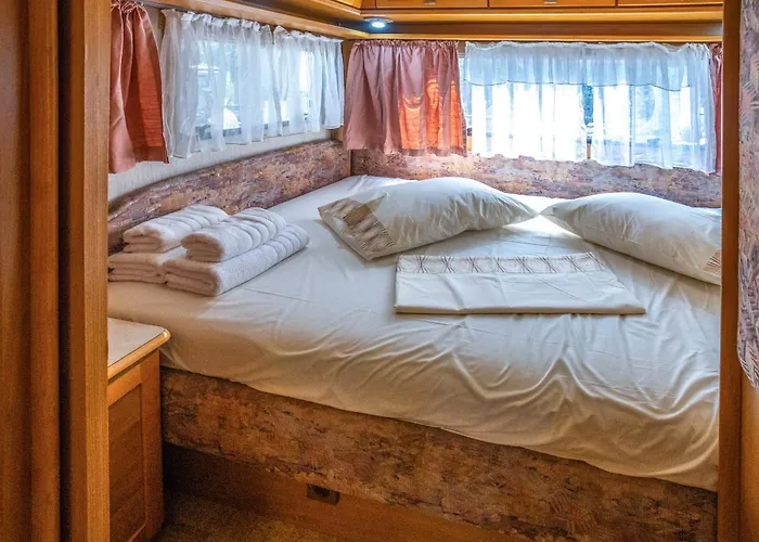 Sarakina Caravans By The Sea Camping Elaiokhorion